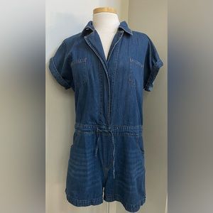 Belinda Brand Size Large Softer Denim Jumper, Fits closer to a medium imo!!